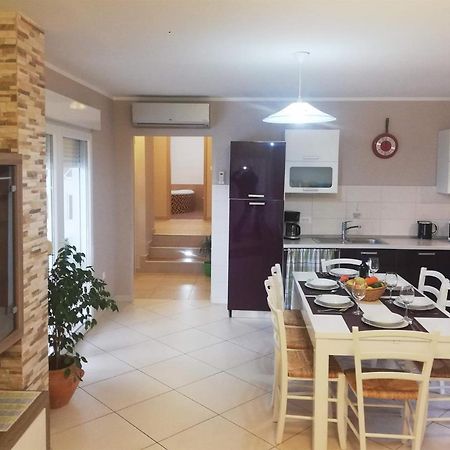 Holiday Home Tanja Pula Bagian luar foto