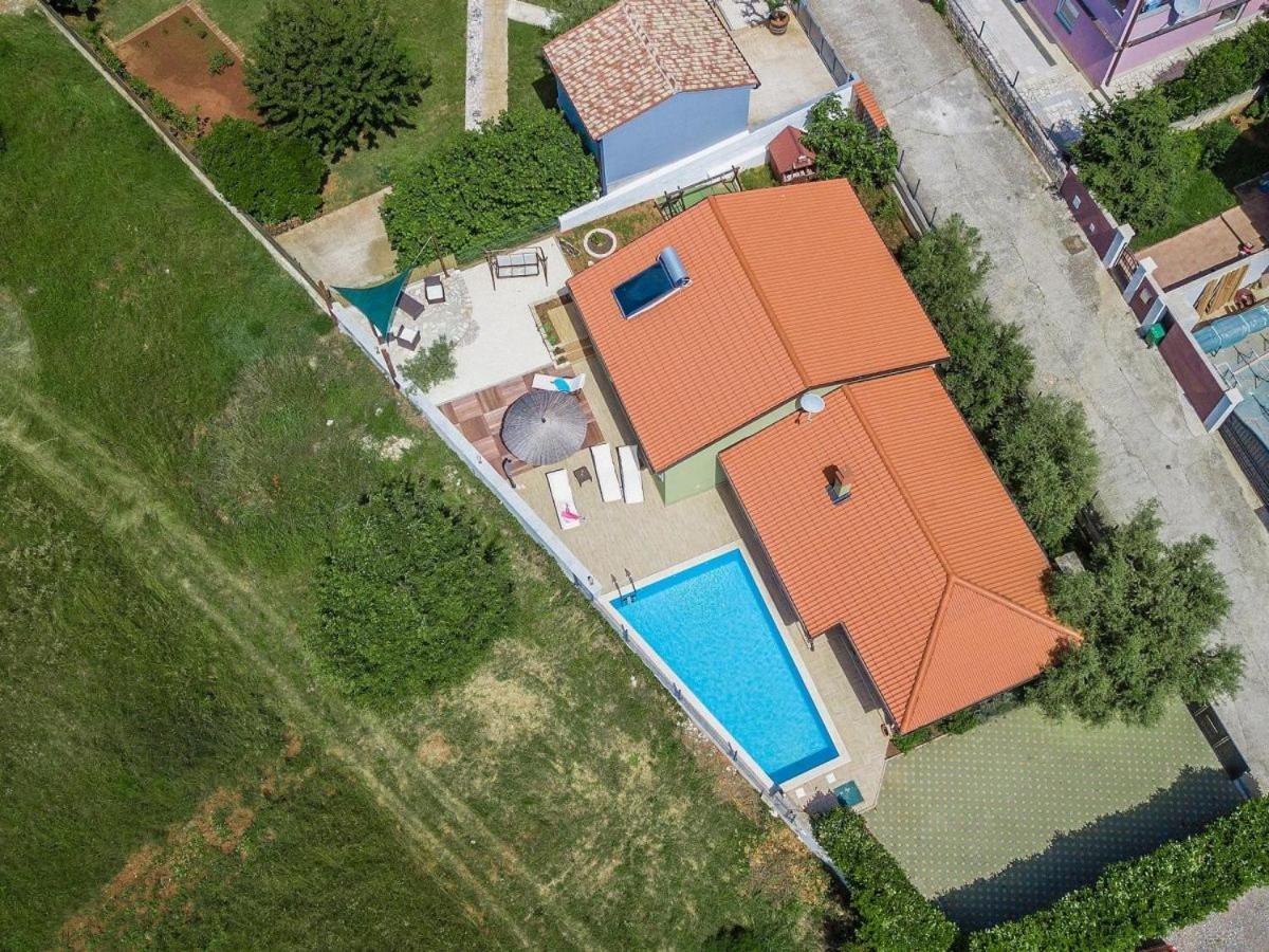 Holiday Home Tanja Pula Bagian luar foto