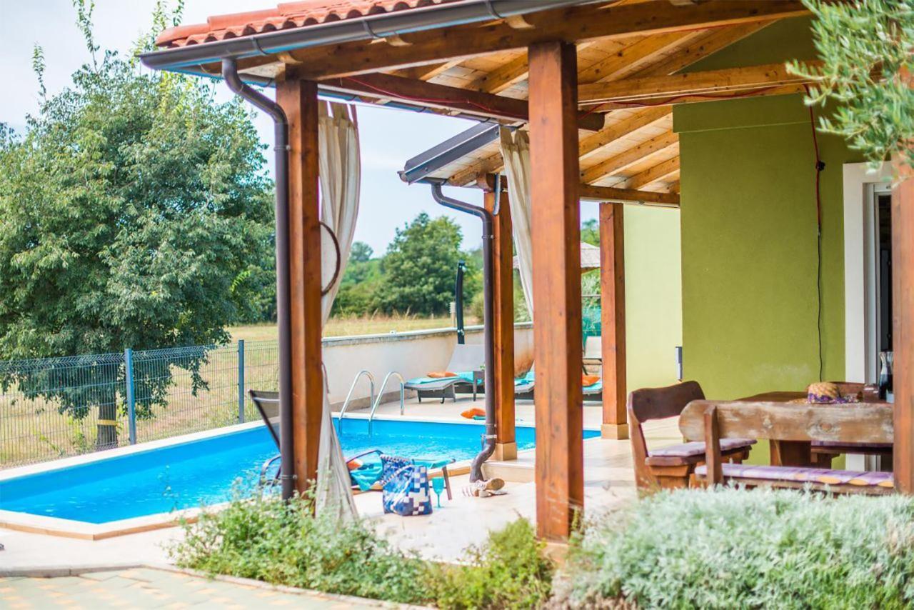 Holiday Home Tanja Pula Bagian luar foto