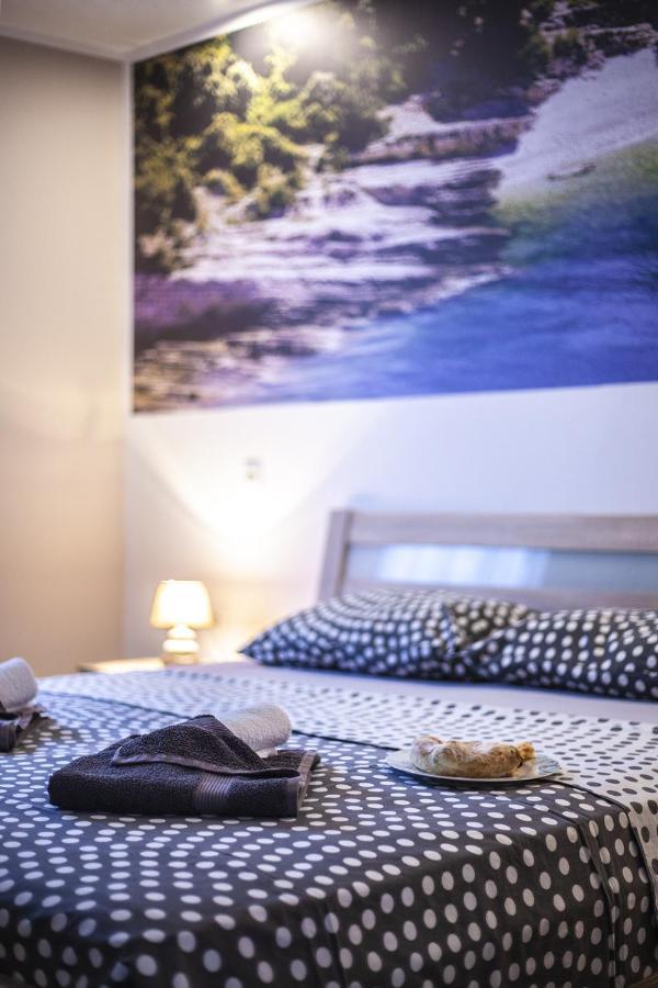 Holiday Home Tanja Pula Bagian luar foto