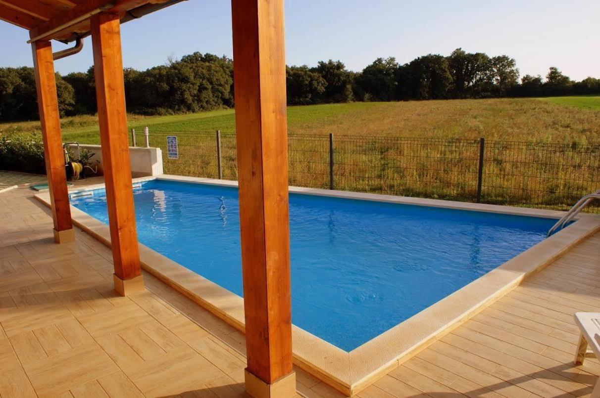 Holiday Home Tanja Pula Bagian luar foto
